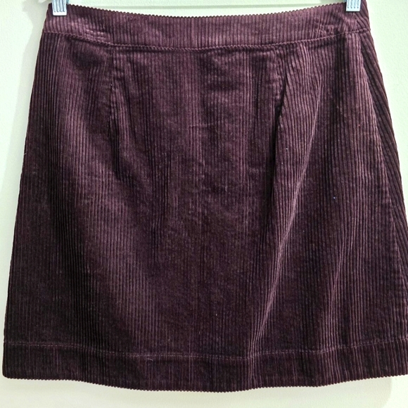 Loft Plum Cordouroy Button Down Mini Skirt size 8 - Picture 5 of 11